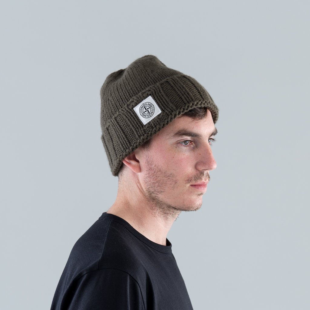 KNIT BEANIE - OLIVE GREEN