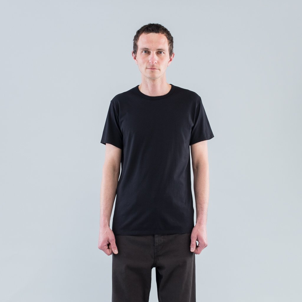 ULTIMATE TEE CREW S/S (SIC) - BLACK